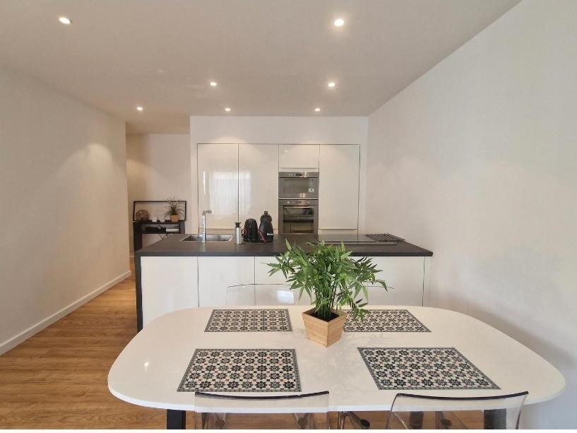 Centre De Nice - Musiciens - Marechal - Balcon 500M Promenade Des Anglais Ngoại thất bức ảnh